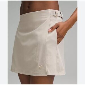 lululemon wrap front mid rise golf skort beige size 6